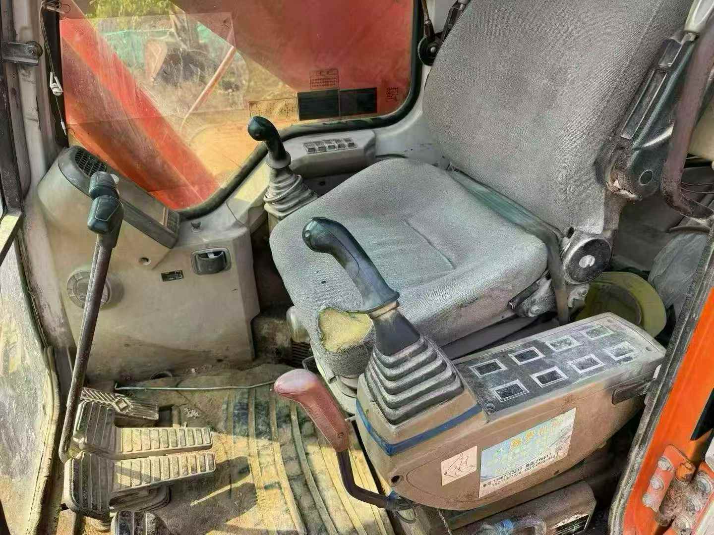 Used Doosan DH220-7 Excavator 2010 Model / 7