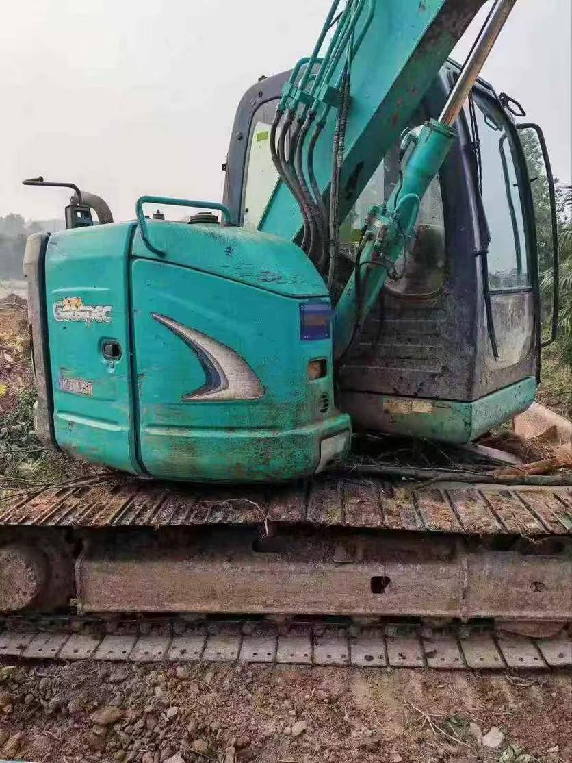 Buy Kobelco SK75 Used Excavator / 1