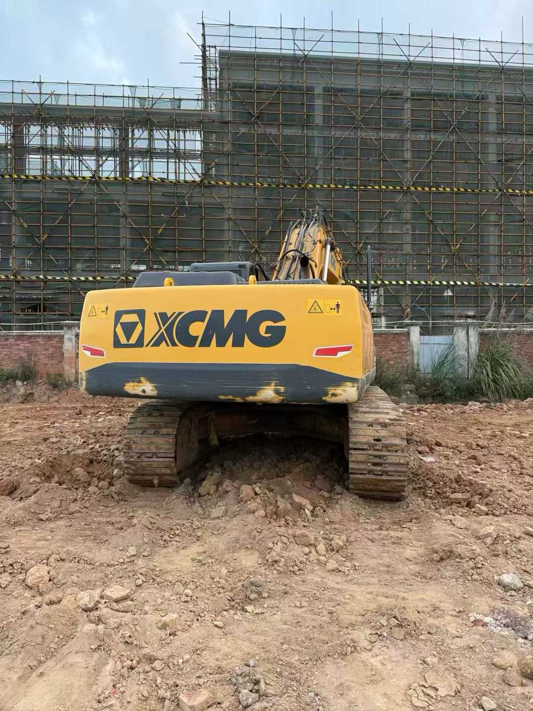 Used XCMG XE370 Excavator 2016 Model / 4