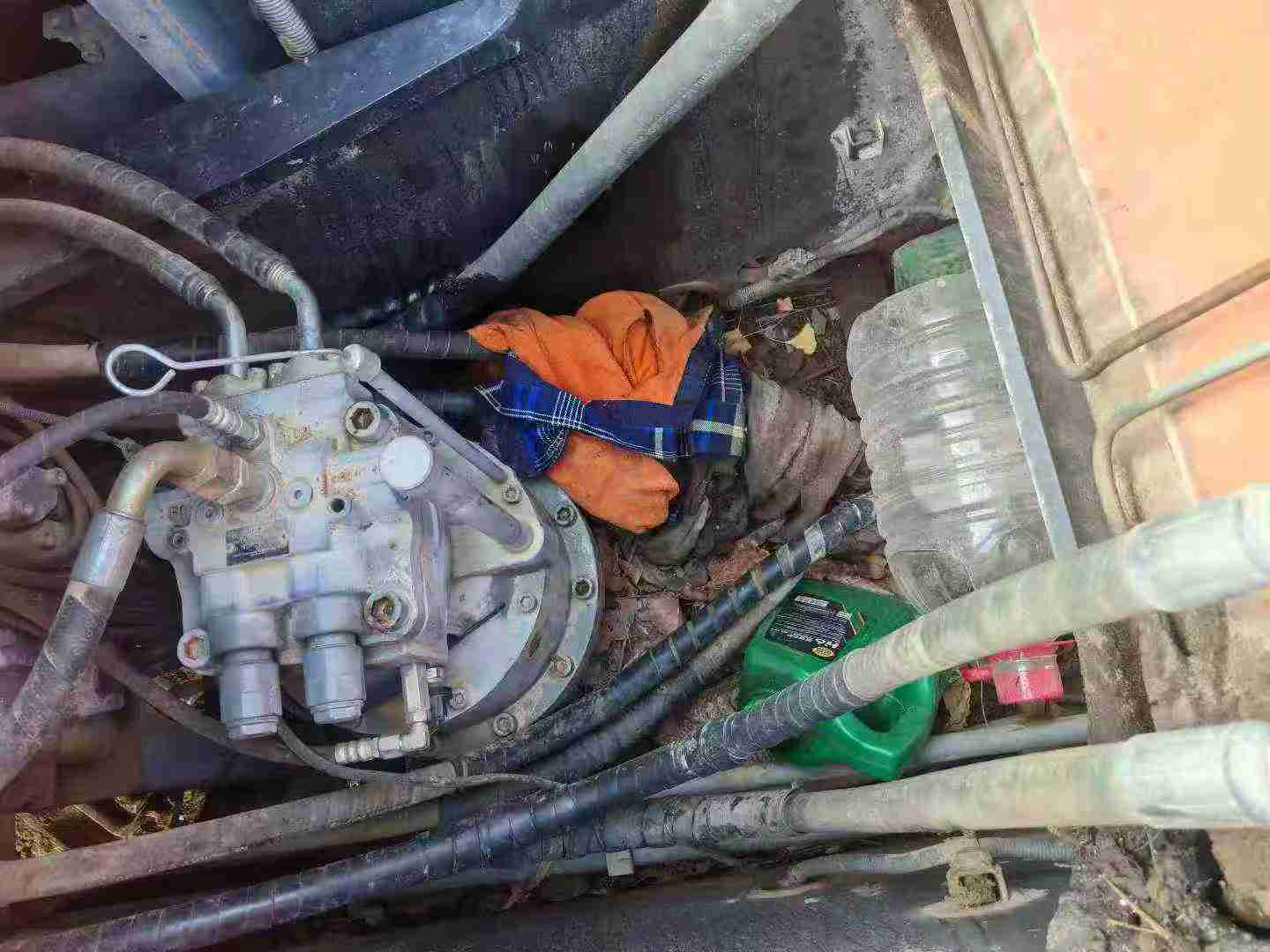 Used Hitachi ZAXIS200 Excavator 2014 Model / 4