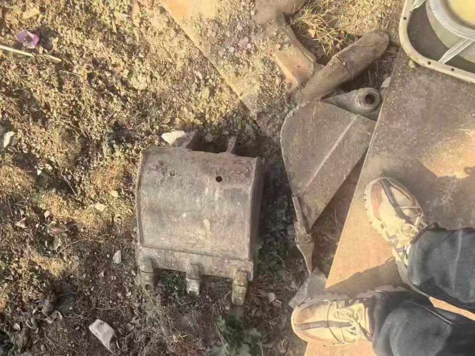 Used XCMG XE17U Excavator 2016 Model / 7