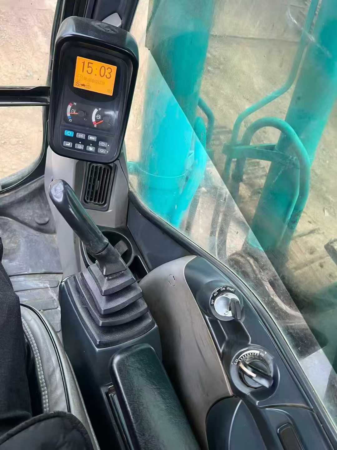 Used Kobelco SK210 Excavator 2013 Model / 8