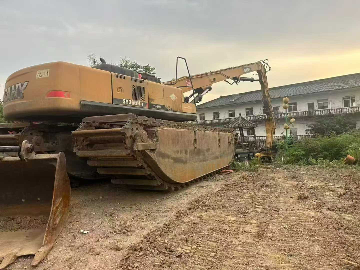 Used Sany SW305K Excavator 2017 Model / 3