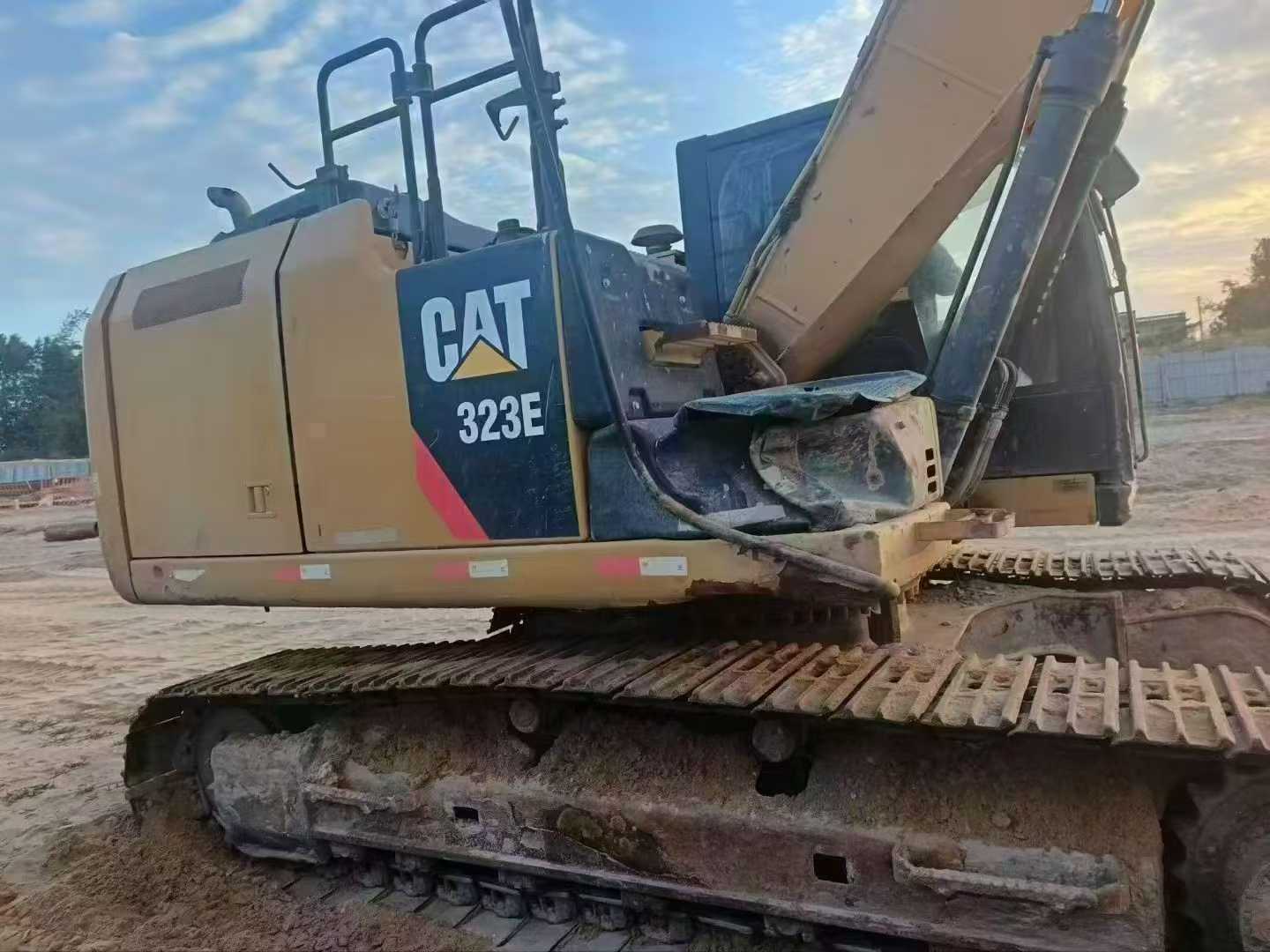 Used Caterpillar 320E Excavator 2016 Model / 7