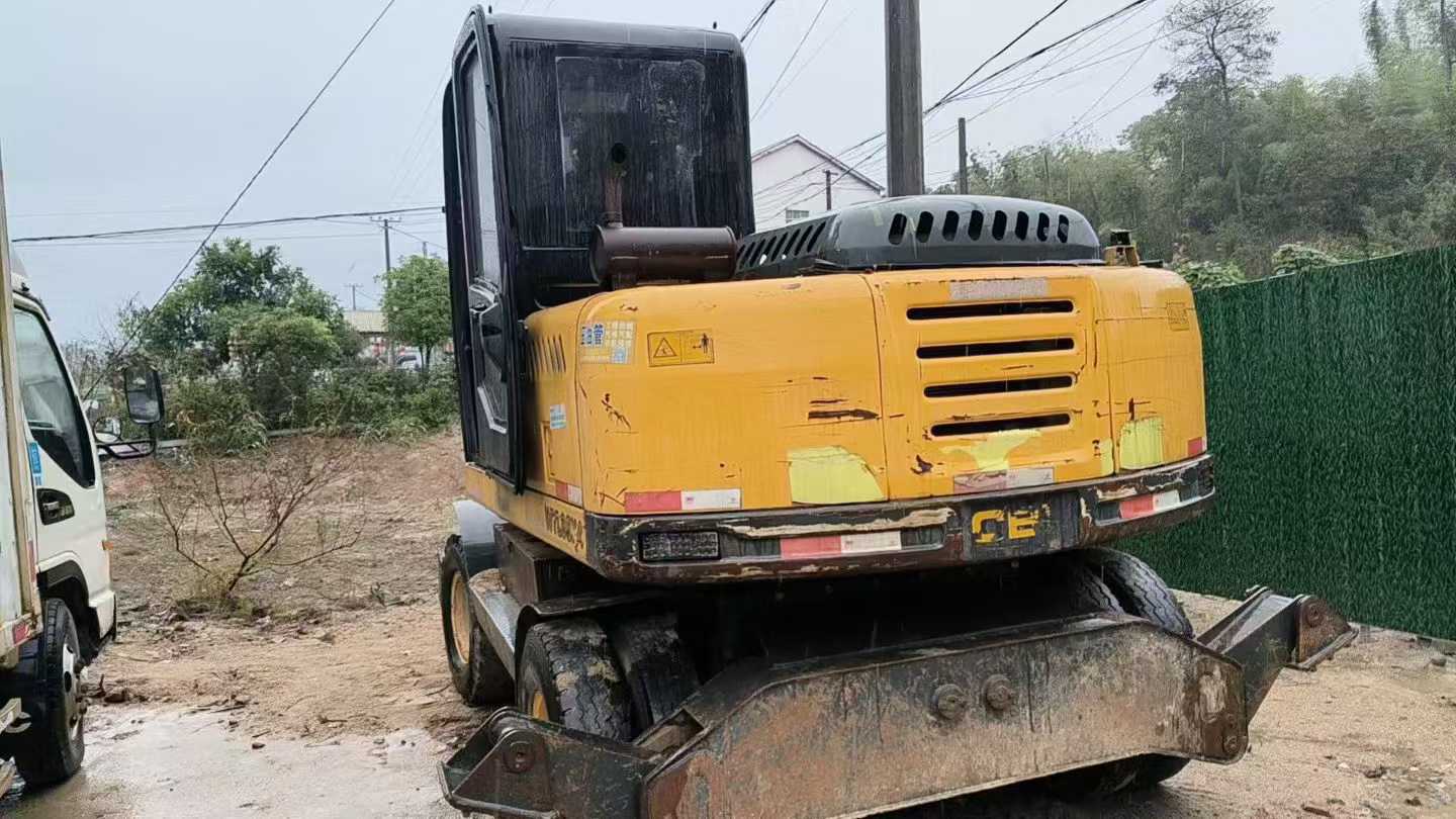 Used XCMG XE550DK Excavator 2022 Model / 7