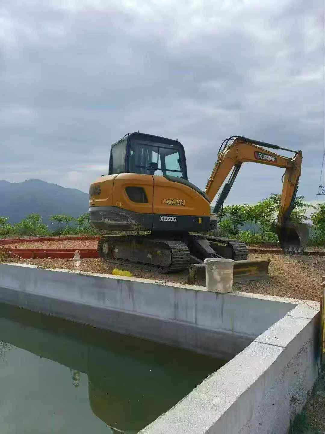 51挖机