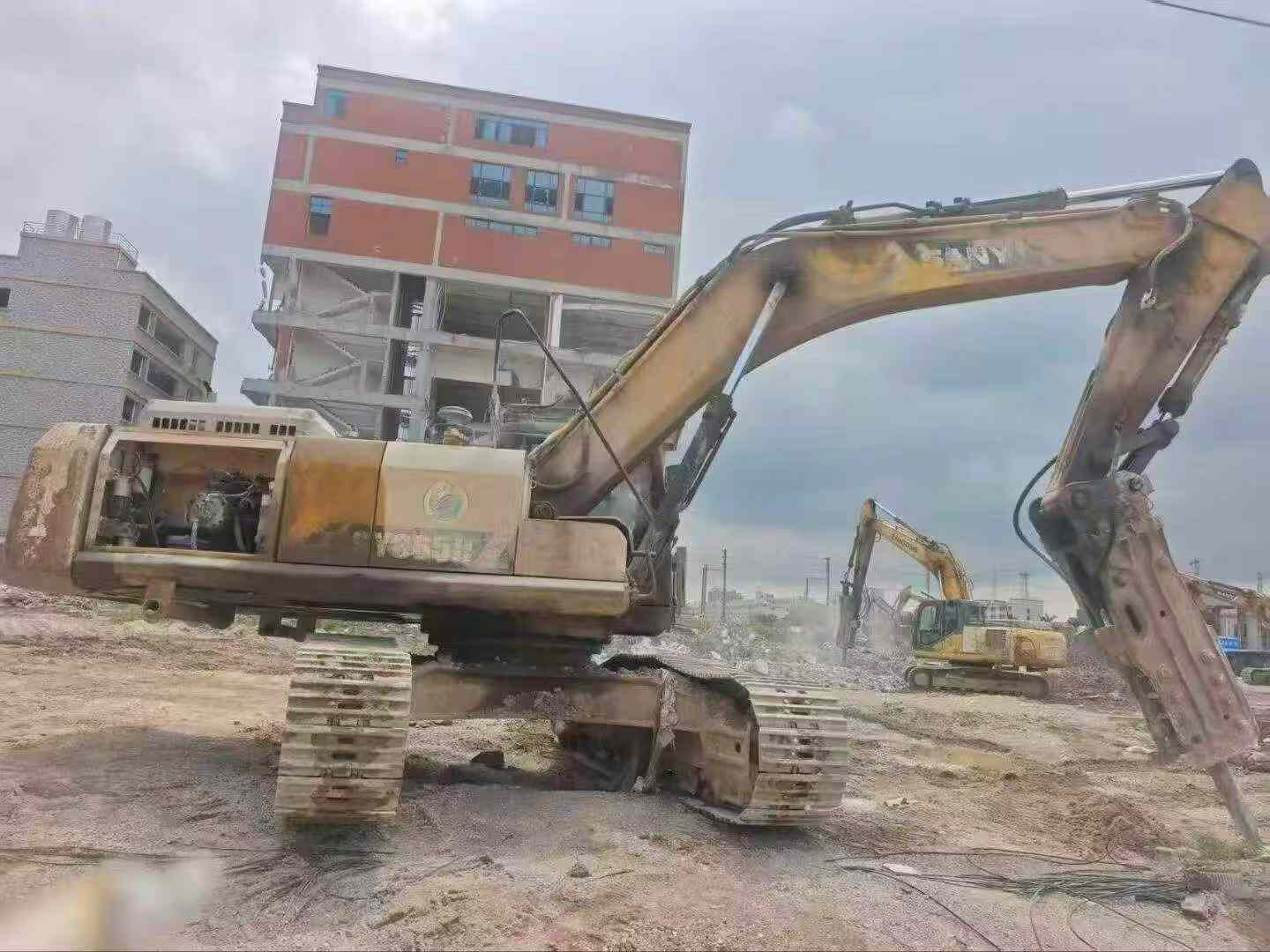 51挖机