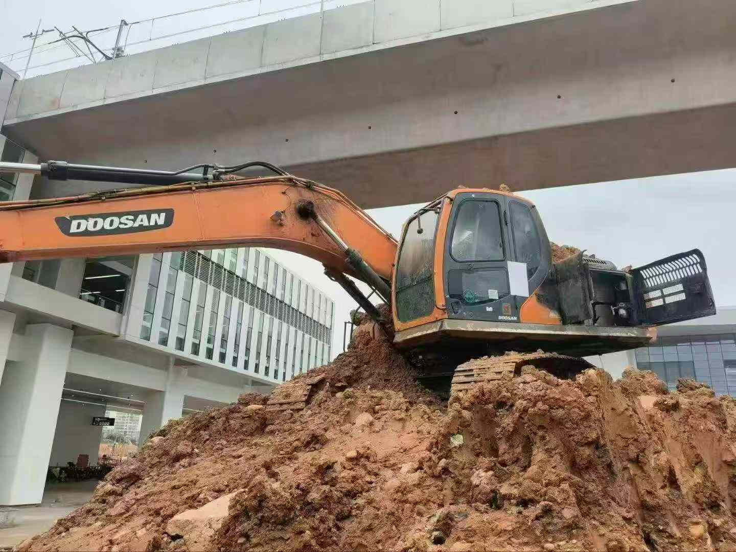 51挖机